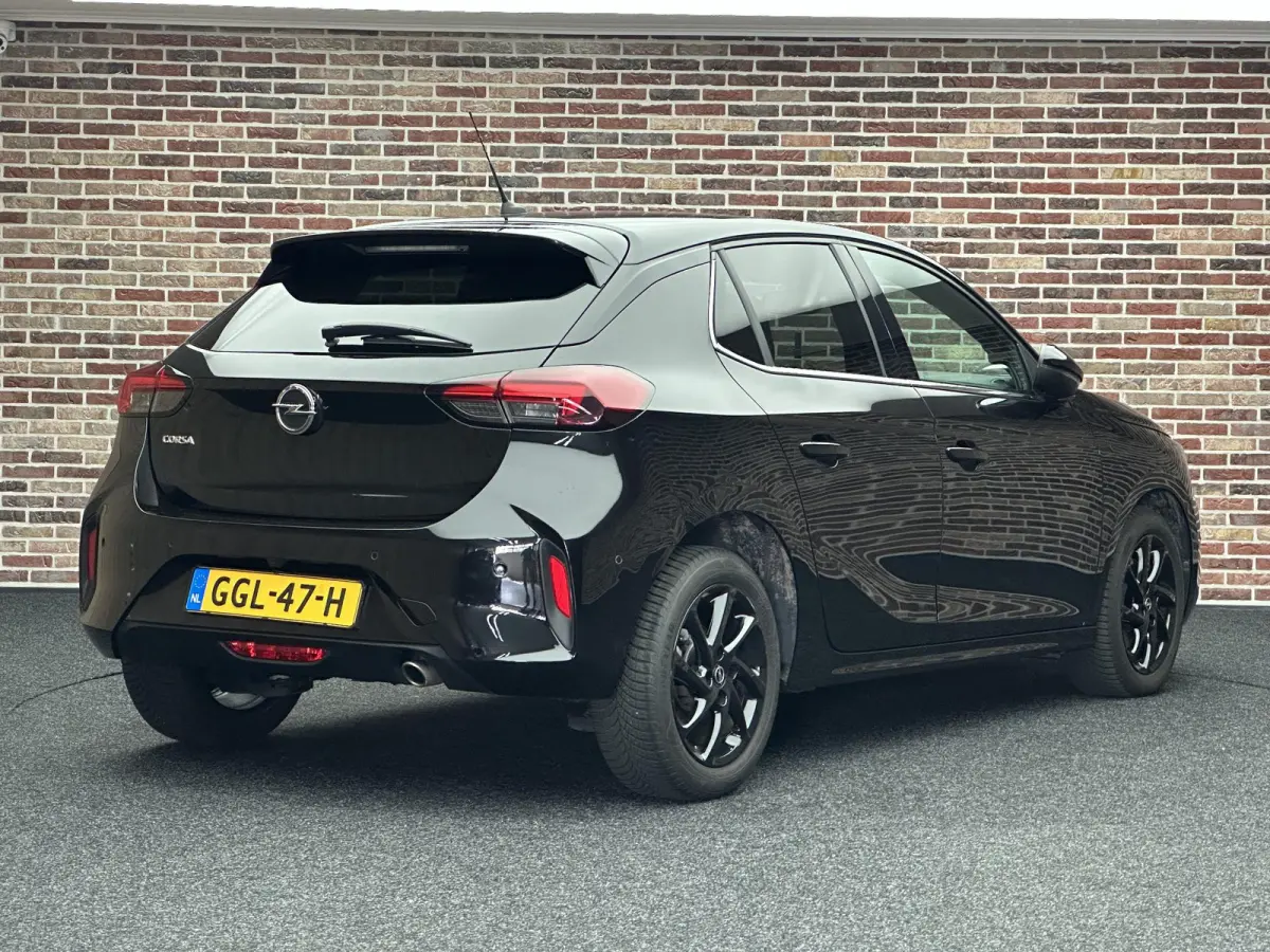 1.2 Level 4 Ultimate pack Alcantara Camera Massage Lane assist Carplay