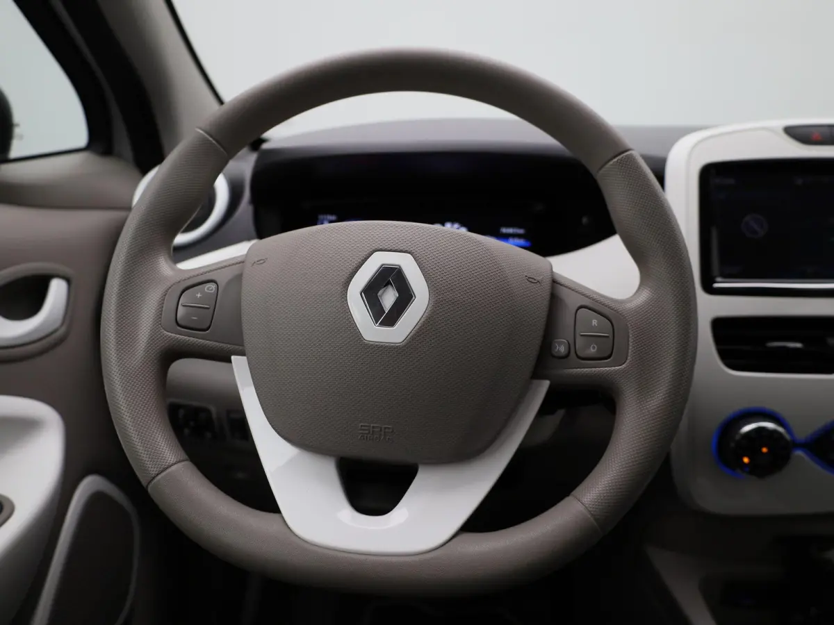 Q90 Life Quickcharge 41 kWh | SOH 86% | KOOPACCU | NAVIGATIE | CRUISE CONTROL | CLIMATE CONTROL | PARKEERSENSOREN ACHTER | BLUETOOTH |