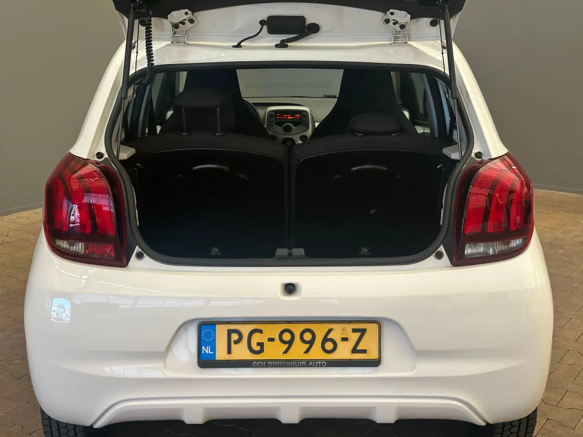 1.0 e-VTi Blue Lion Airco | 5-Deurs | Centrale Vergrendeling | Bluetooth | Elek. Ramen | LED Dagrij | Airco | Audio installatie | Bluetooth