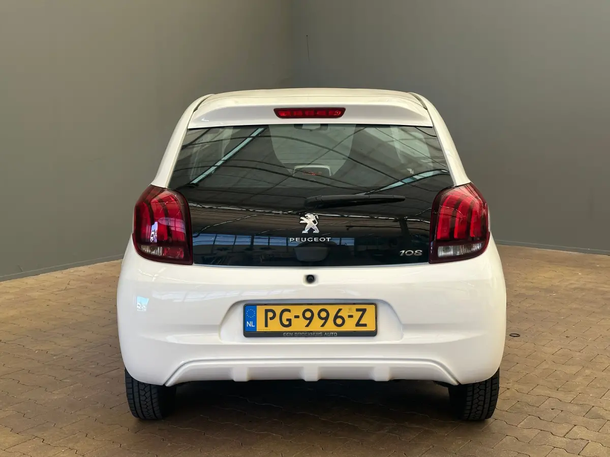 1.0 e-VTi Blue Lion Airco | 5-Deurs | Centrale Vergrendeling | Bluetooth | Elek. Ramen | LED Dagrij | Airco | Audio installatie | Bluetooth