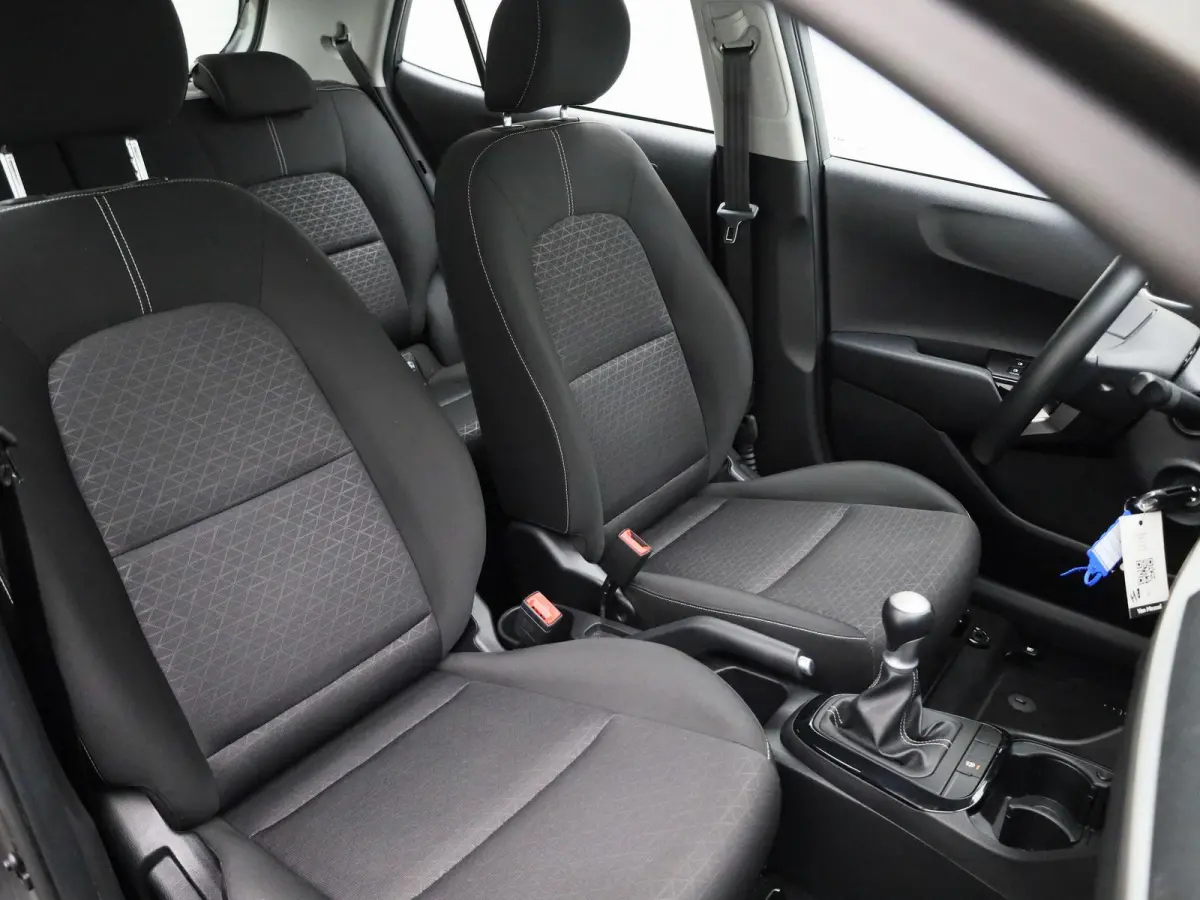1.0 DPi DynamicLine | ACHTERUITRIJCAMERA | AIRCO | APPLE CARPLAY | ANDROID AUTO | DAB RADIO | LICHTMETALEN VELGEN | 5-DEURS |