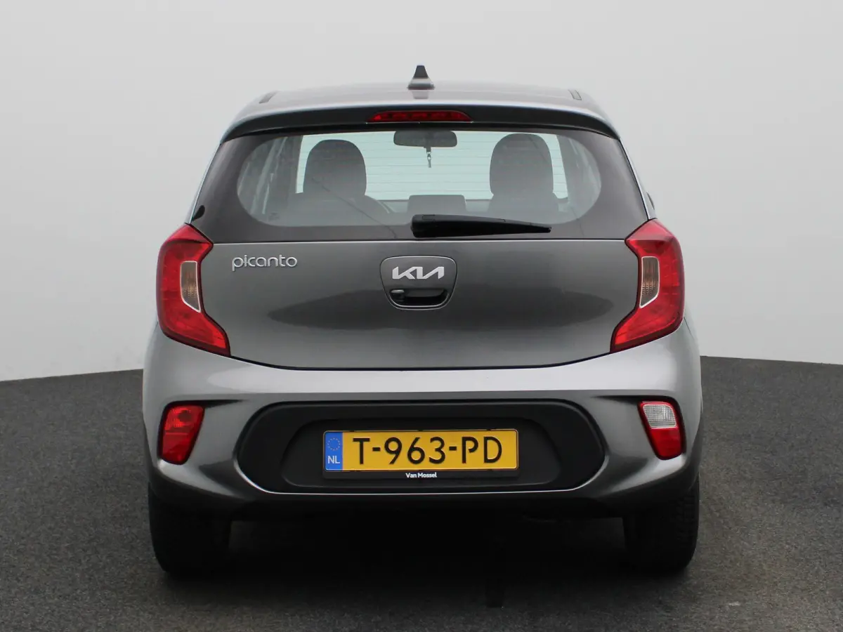 1.0 DPi DynamicLine | ACHTERUITRIJCAMERA | AIRCO | APPLE CARPLAY | ANDROID AUTO | DAB RADIO | LICHTMETALEN VELGEN | 5-DEURS |