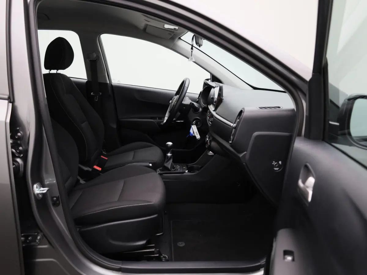 1.0 DPi DynamicLine | ACHTERUITRIJCAMERA | AIRCO | APPLE CARPLAY | ANDROID AUTO | DAB RADIO | LICHTMETALEN VELGEN | 5-DEURS |