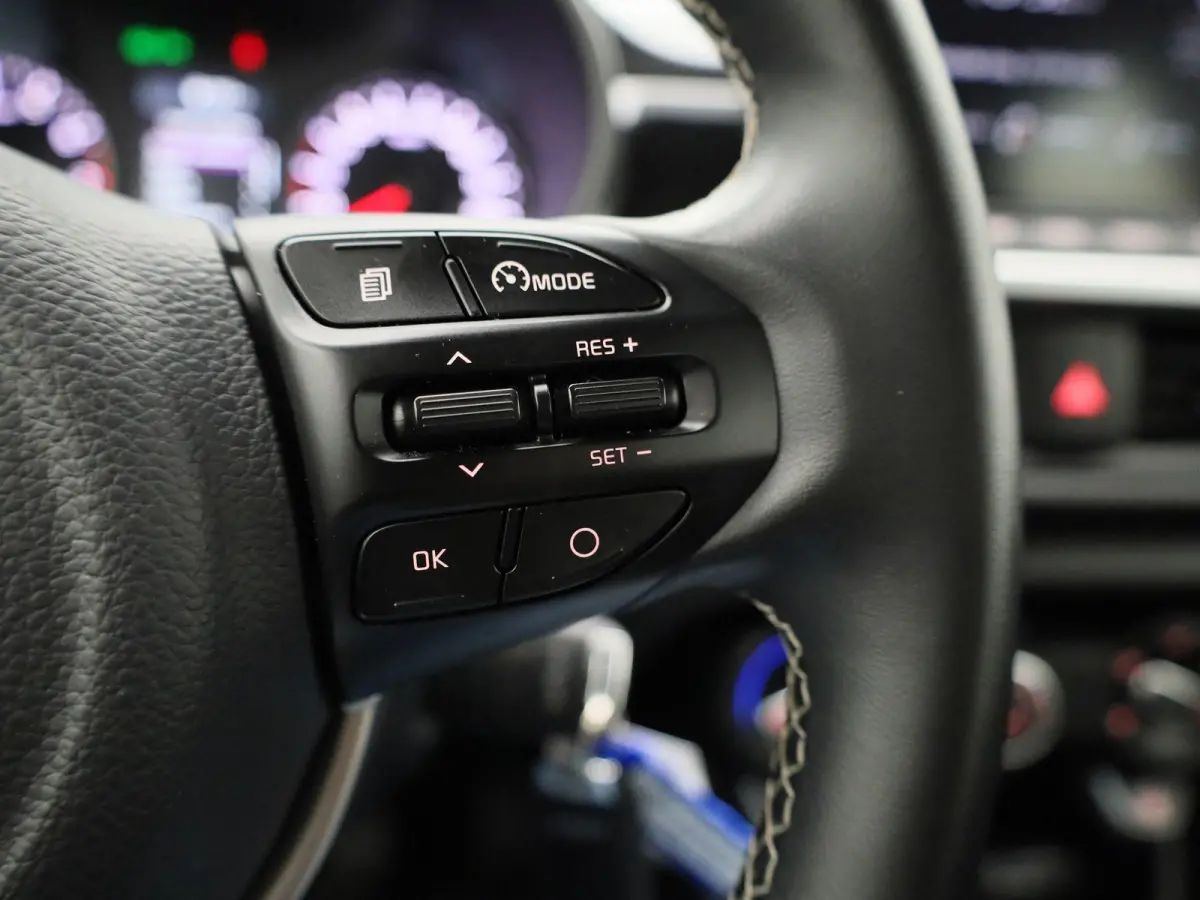 1.0 DPi DynamicLine | ACHTERUITRIJCAMERA | AIRCO | APPLE CARPLAY | ANDROID AUTO | DAB RADIO | LICHTMETALEN VELGEN | 5-DEURS |