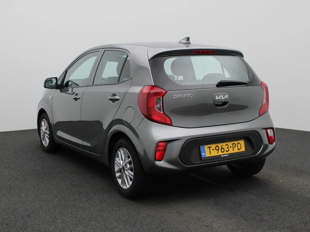 1.0 DPi DynamicLine | ACHTERUITRIJCAMERA | AIRCO | APPLE CARPLAY | ANDROID AUTO | DAB RADIO | LICHTMETALEN VELGEN | 5-DEURS |