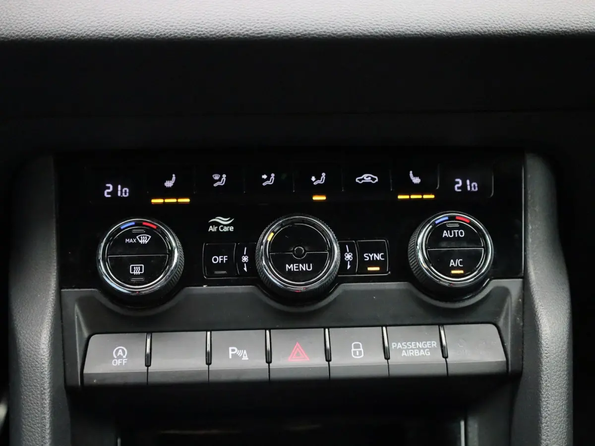 1.5l TSI ACT DSG SPORTLINE | APPLE CARPLAY | ANDROID AUTO | ELEKTRISCHE ACHTERKLEP  | SPORTSTOELEN | STOELVERWARMING | CANTON SOUND SYSTEEM | KEYLESS | PARKEERSENSOREN | ADAPTIVE CRUISE CONT