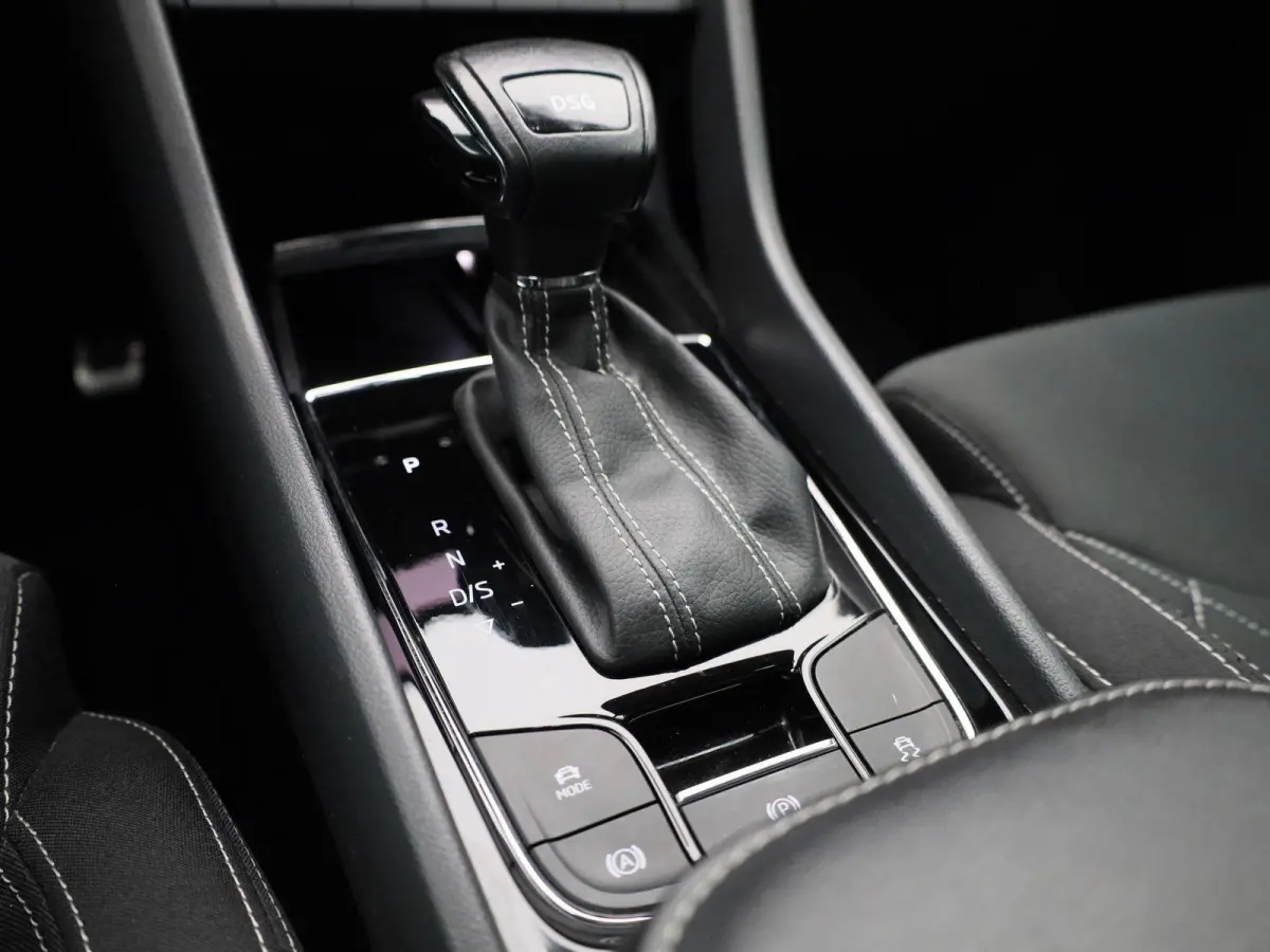 1.5l TSI ACT DSG SPORTLINE | APPLE CARPLAY | ANDROID AUTO | ELEKTRISCHE ACHTERKLEP  | SPORTSTOELEN | STOELVERWARMING | CANTON SOUND SYSTEEM | KEYLESS | PARKEERSENSOREN | ADAPTIVE CRUISE CONT