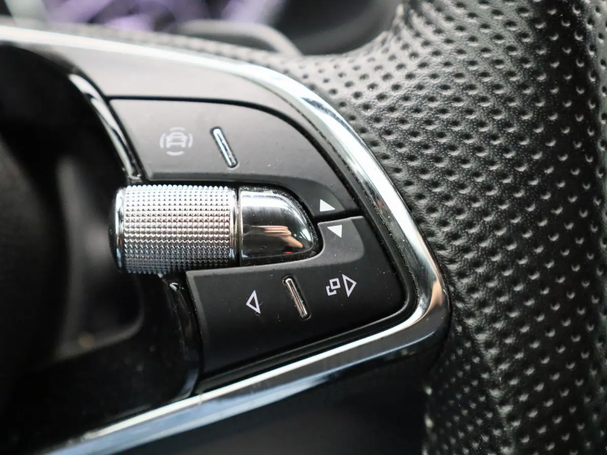 1.5l TSI ACT DSG SPORTLINE | APPLE CARPLAY | ANDROID AUTO | ELEKTRISCHE ACHTERKLEP  | SPORTSTOELEN | STOELVERWARMING | CANTON SOUND SYSTEEM | KEYLESS | PARKEERSENSOREN | ADAPTIVE CRUISE CONT