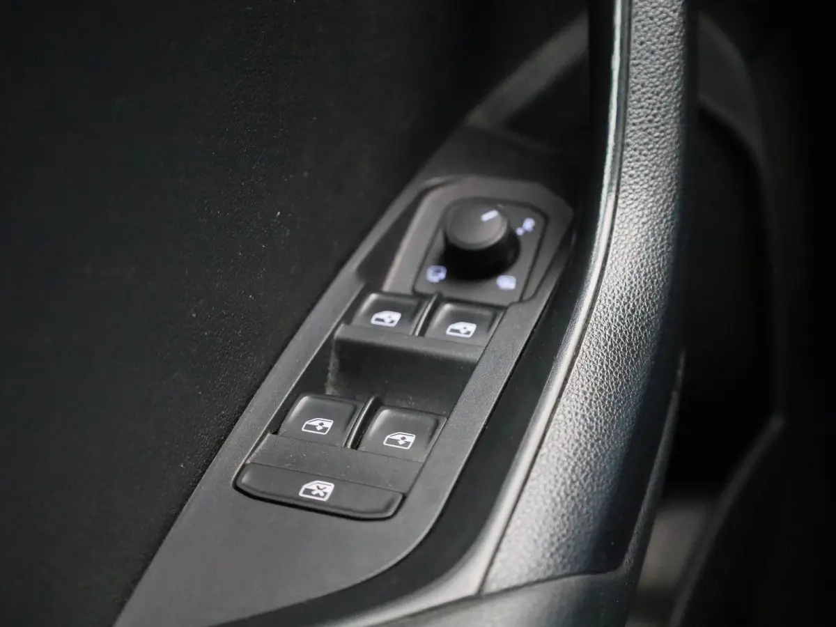 1.5l TSI ACT DSG SPORTLINE | APPLE CARPLAY | ANDROID AUTO | ELEKTRISCHE ACHTERKLEP  | SPORTSTOELEN | STOELVERWARMING | CANTON SOUND SYSTEEM | KEYLESS | PARKEERSENSOREN | ADAPTIVE CRUISE CONT
