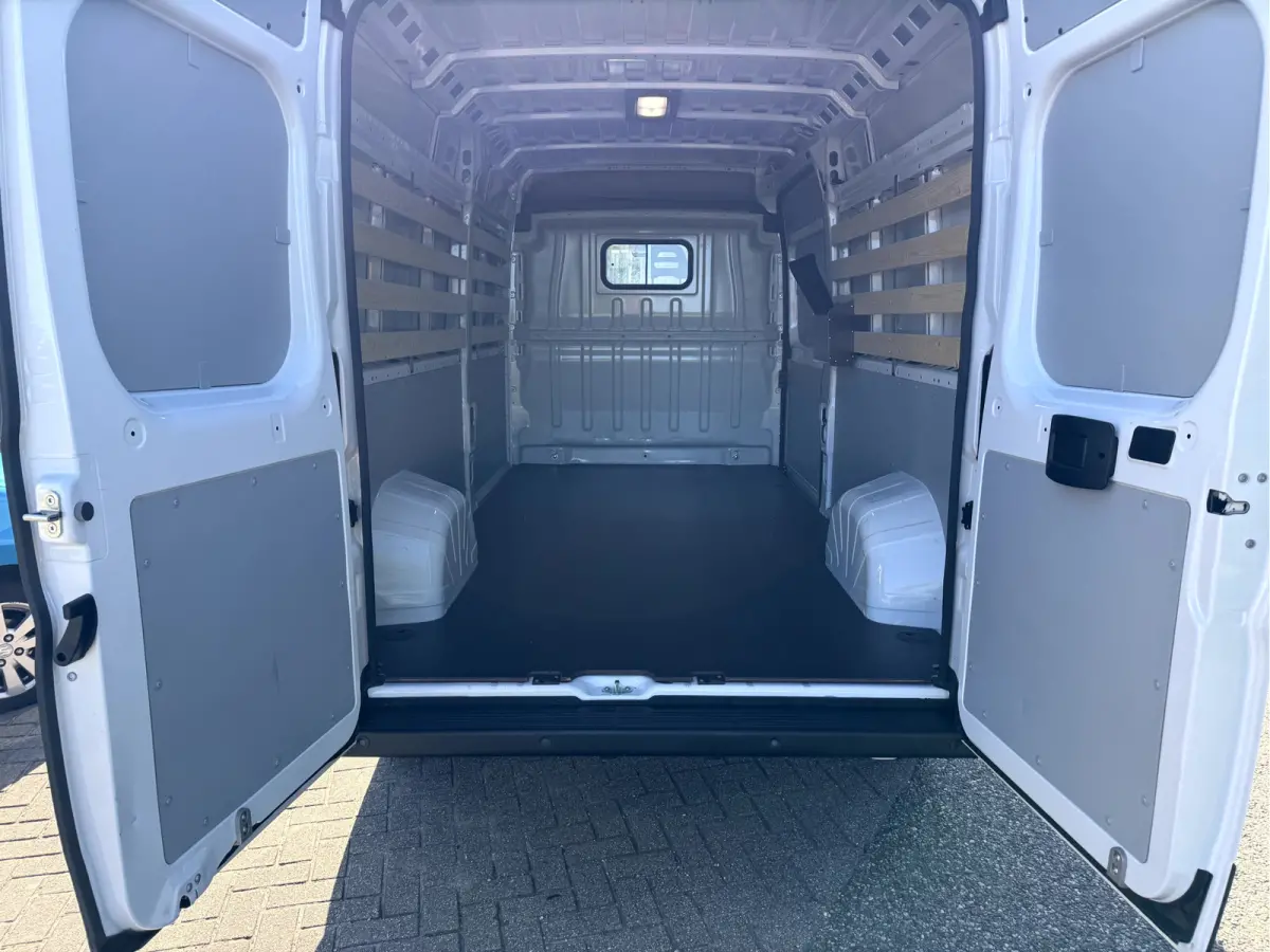 E-Ducato 3.5T L3H2 79 kWh 4224km!, 3-Persoons, App Connect, Camera