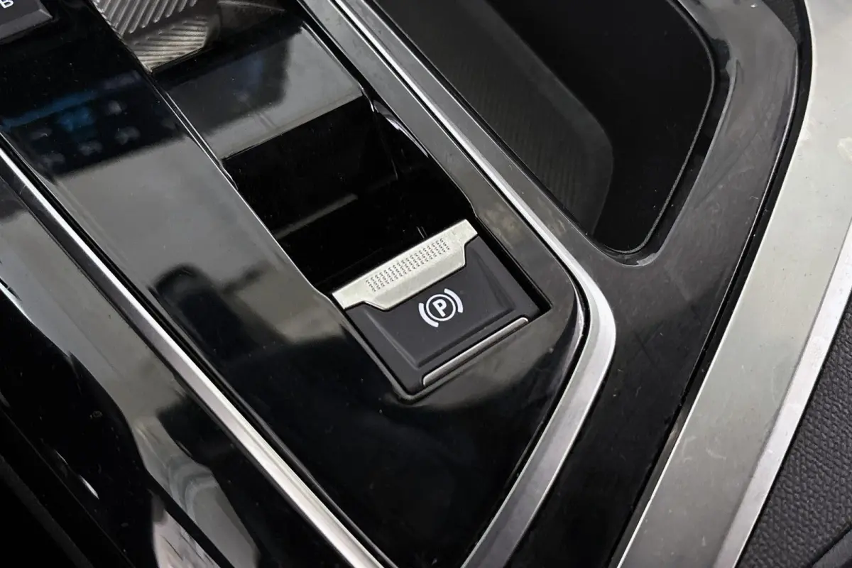 1.6 HYbrid 225 Allure SOH 100% Apple CarPlay Achteruitrijcamera
