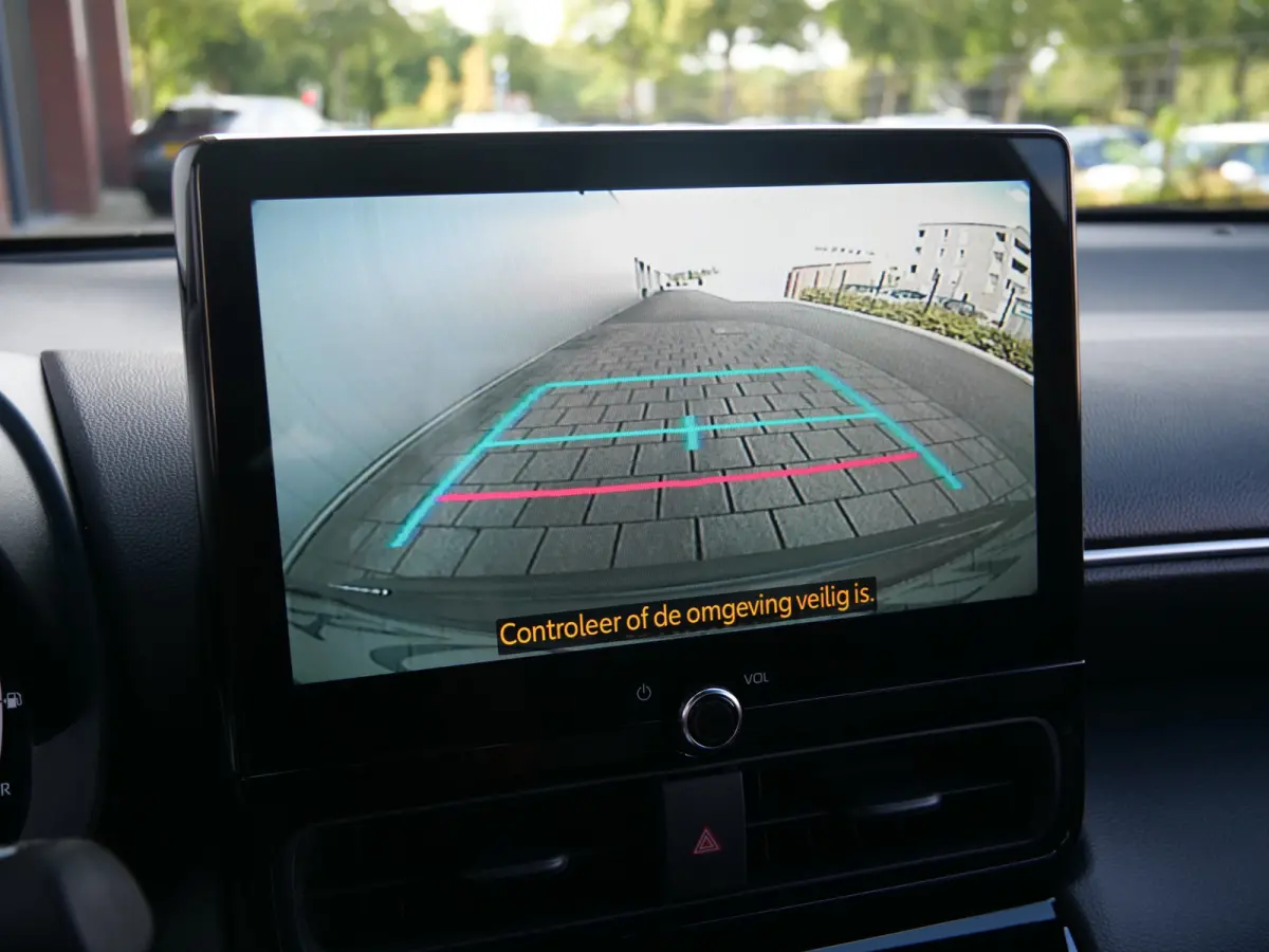 1.5 Hybrid 130pk Dynamic Automaat DAB / Apple Carplay / Camera / 17 inch / Stoelverwarming