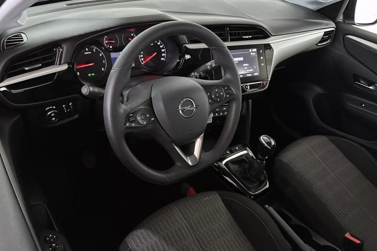 1.2 Level 2 Achteruitrijcamera Parkeersensoren Apple CarPlay