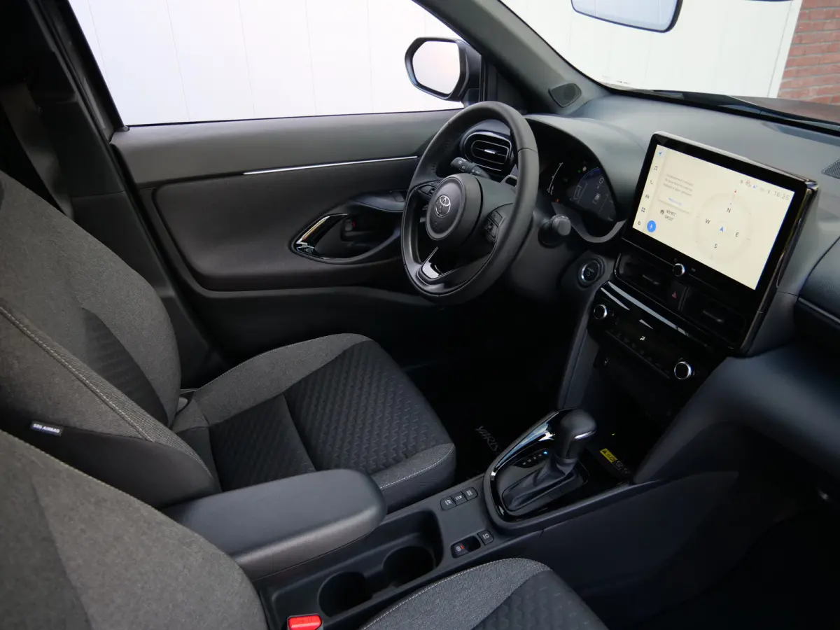 1.5 Hybrid 130 Dynamic Automaat DAB / Apple Carplay / Camera / 17 inch / Stoelverwarming