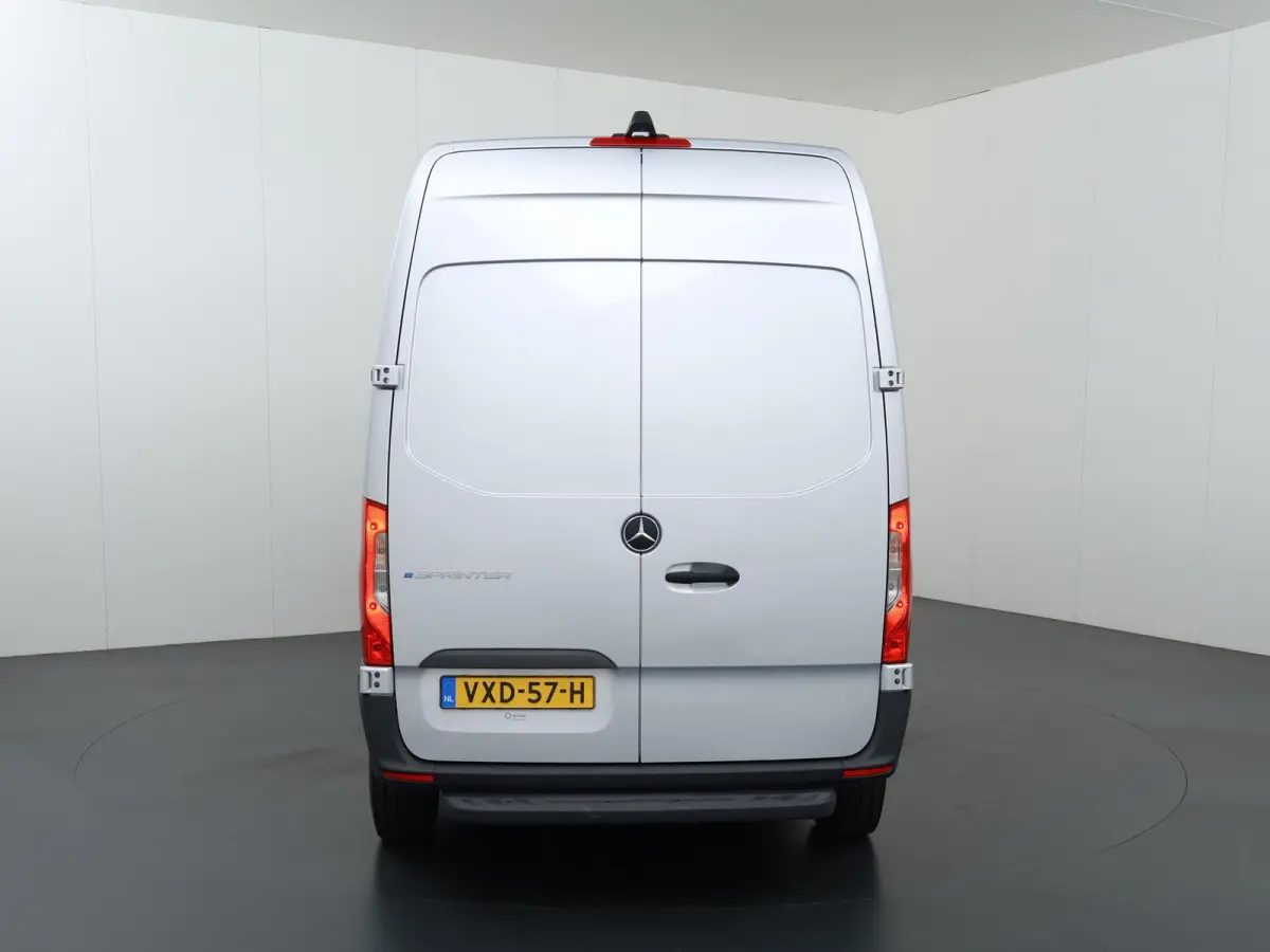 L2 H2 | 55 kWh | 141 KM WLTP | 2-ZITS | PARKEERCAMERA | STOELVERWARMING | CERTIFIED