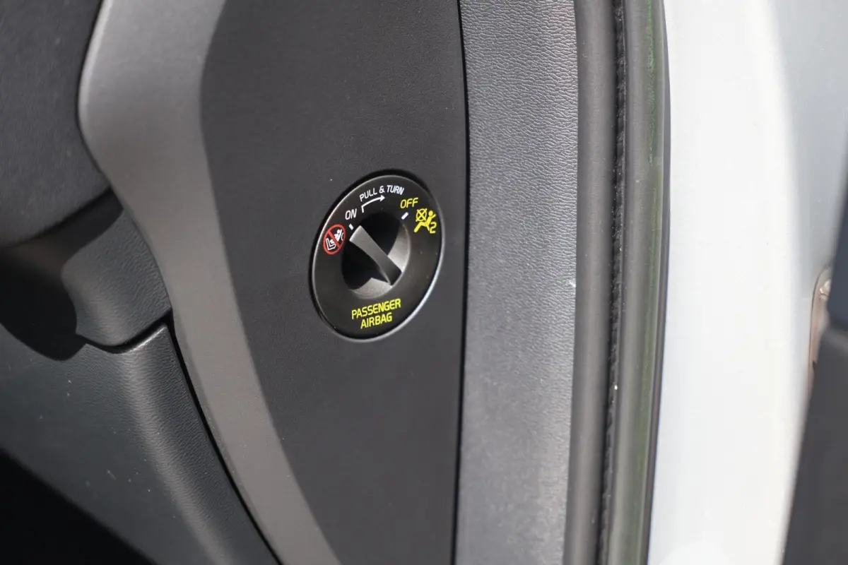 T4 Core Bright | Stoelverwarming | Trekhaak | Parkeercamera | Keyless