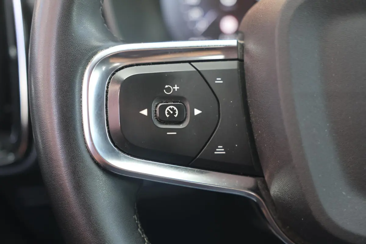 T4 Core Bright | Stoelverwarming | Trekhaak | Parkeercamera | Keyless