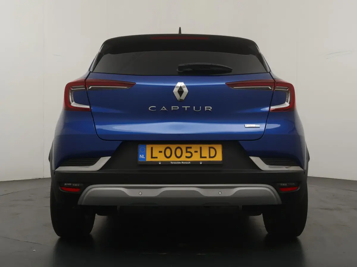 E-TECH plug-in hybrid 160 Edition One | SoH 87% | BOSE Audio | 360 Camera | 18" velgen |