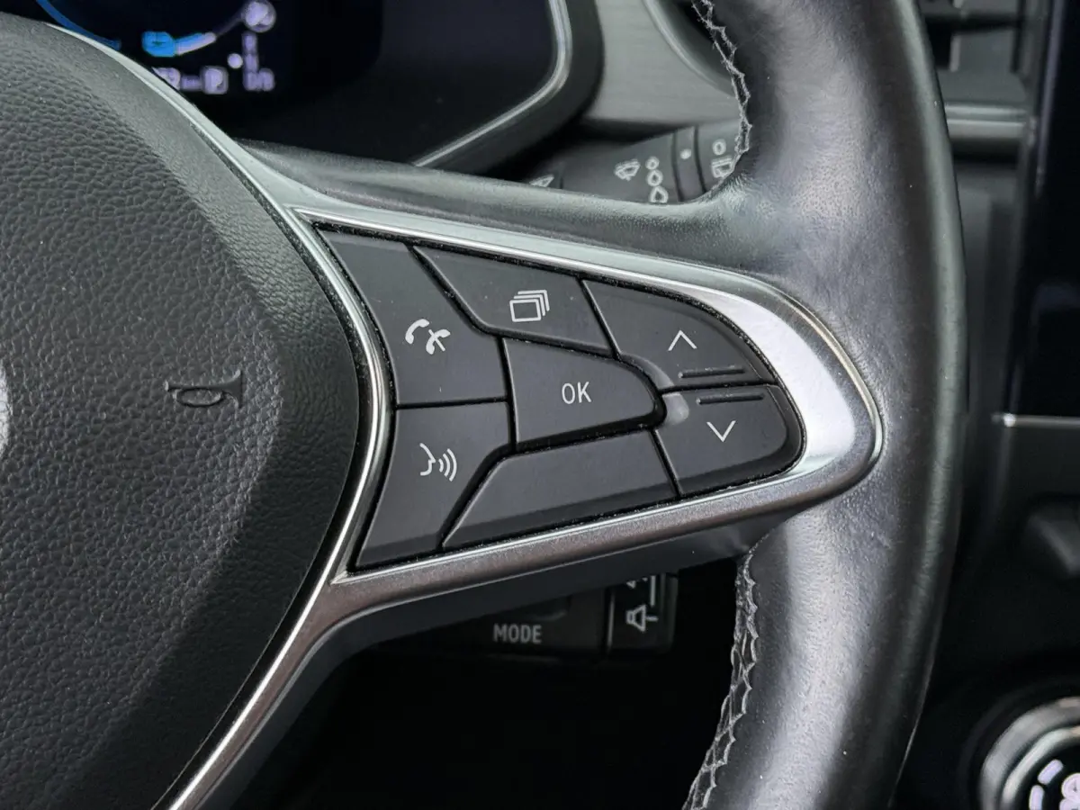 E-TECH plug-in hybrid 160 Edition One | SoH 87% | BOSE Audio | 360 Camera | 18" velgen |