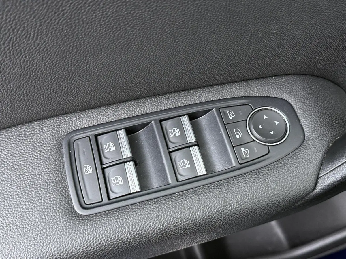 E-TECH plug-in hybrid 160 Edition One | SoH 87% | BOSE Audio | 360 Camera | 18" velgen |