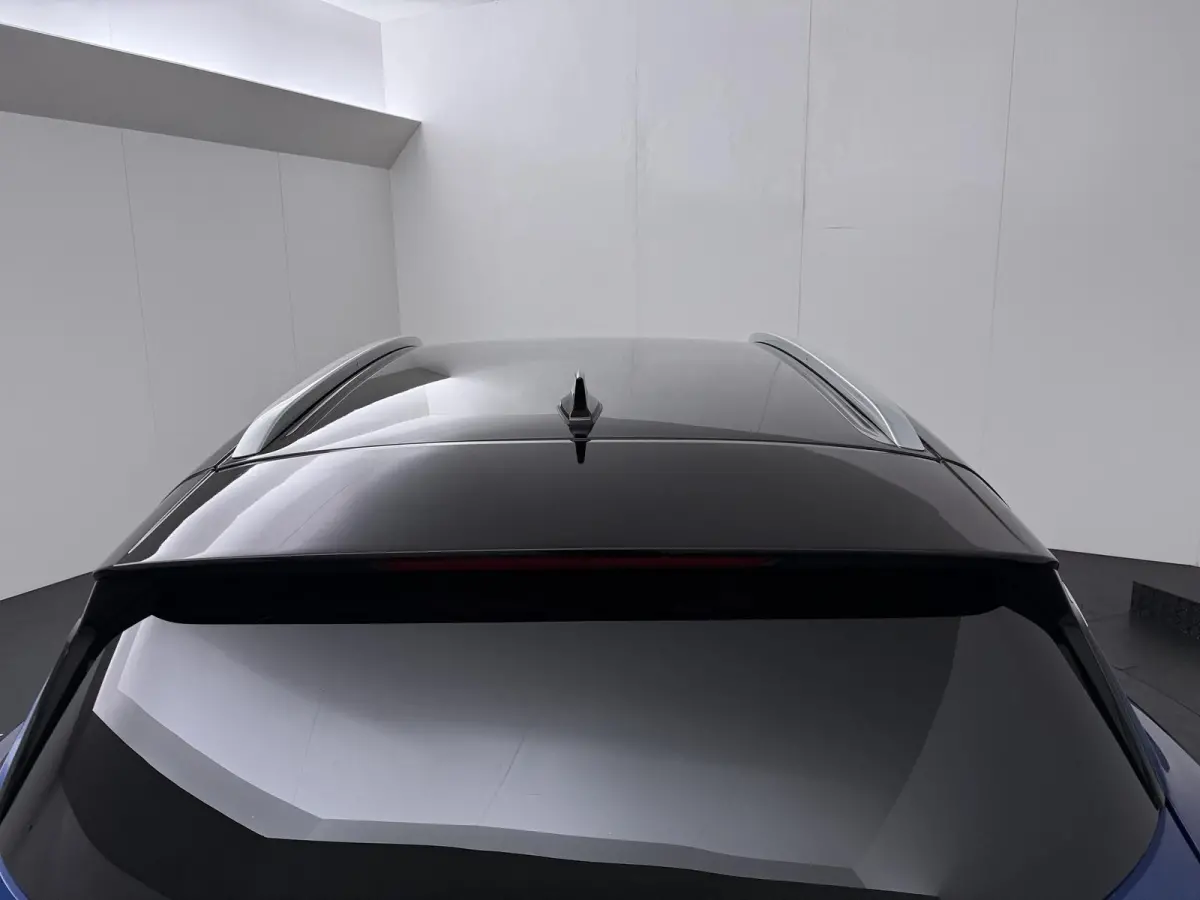 E-TECH plug-in hybrid 160 Edition One | SoH 87% | BOSE Audio | 360 Camera | 18" velgen |