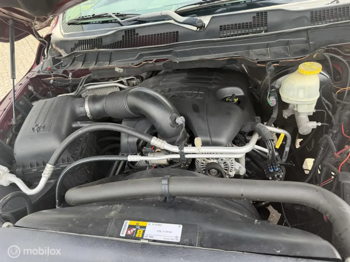 1500 5.7 V8 hemi Quad Cab 6'4 G3 EURO 6