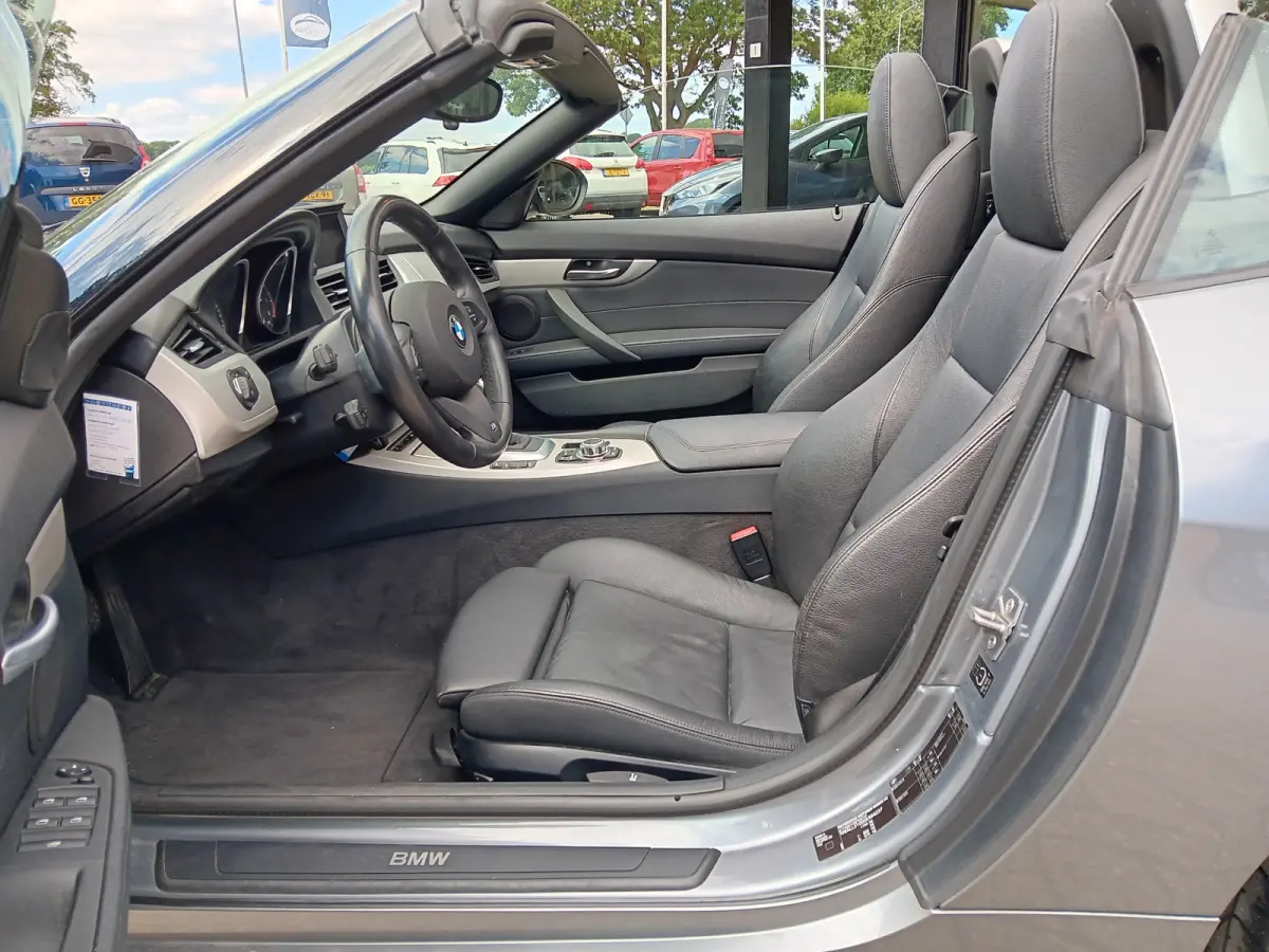 sDrive20i High Executive 19inch,leer,nav,clima,stoelverw,m-sportpakket, Nieuwstaat,dealeronderhouden