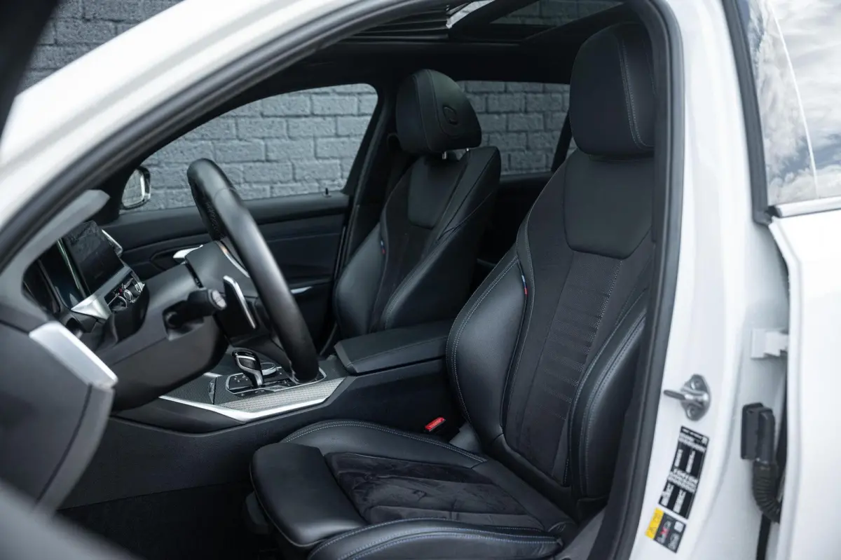330e xDrive M-SPORT PANO TREKHAAK CO PILOT LASER