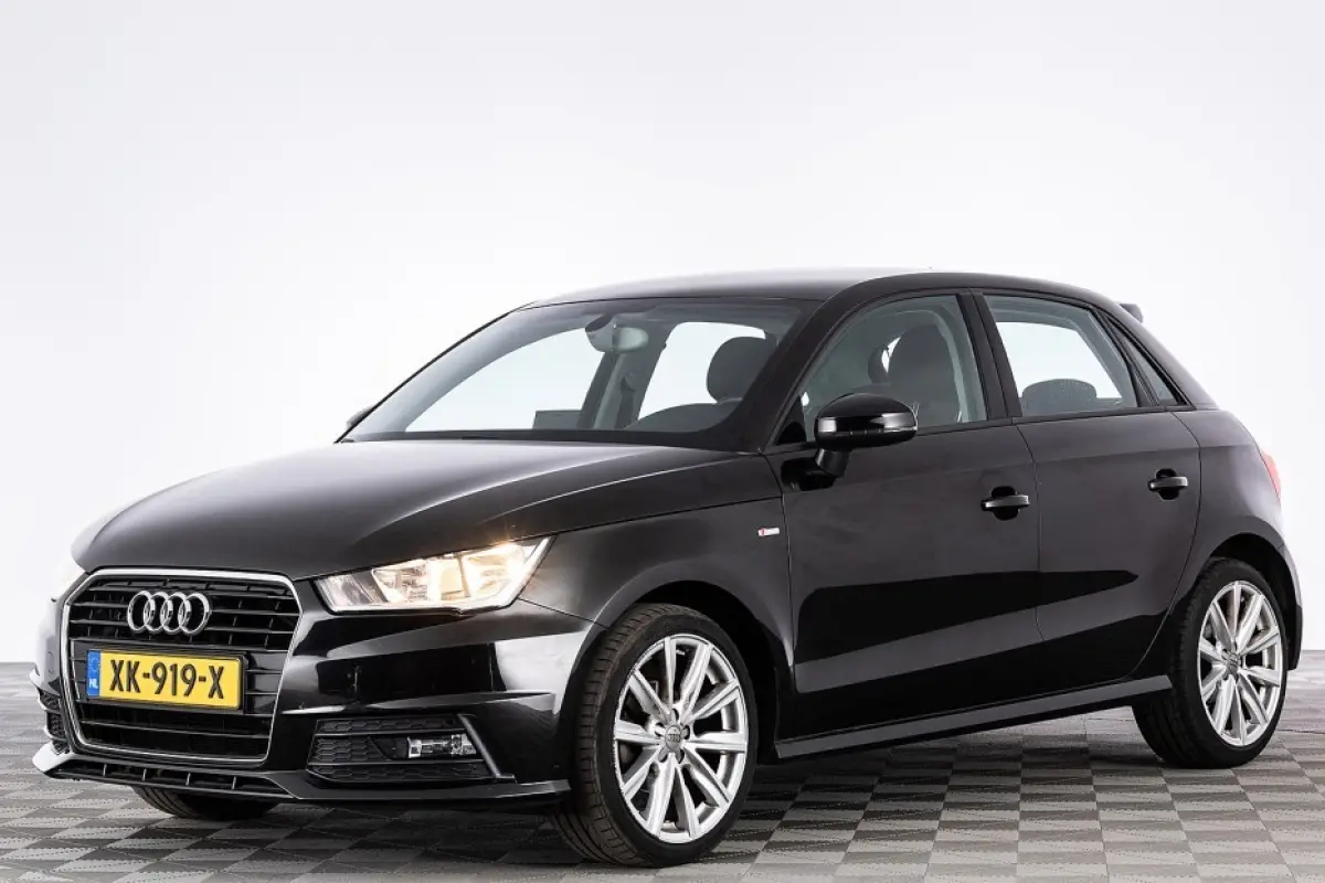 1.0 TFSI Pro Line 5-drs | NAVI | AIRCO | VELGEN !