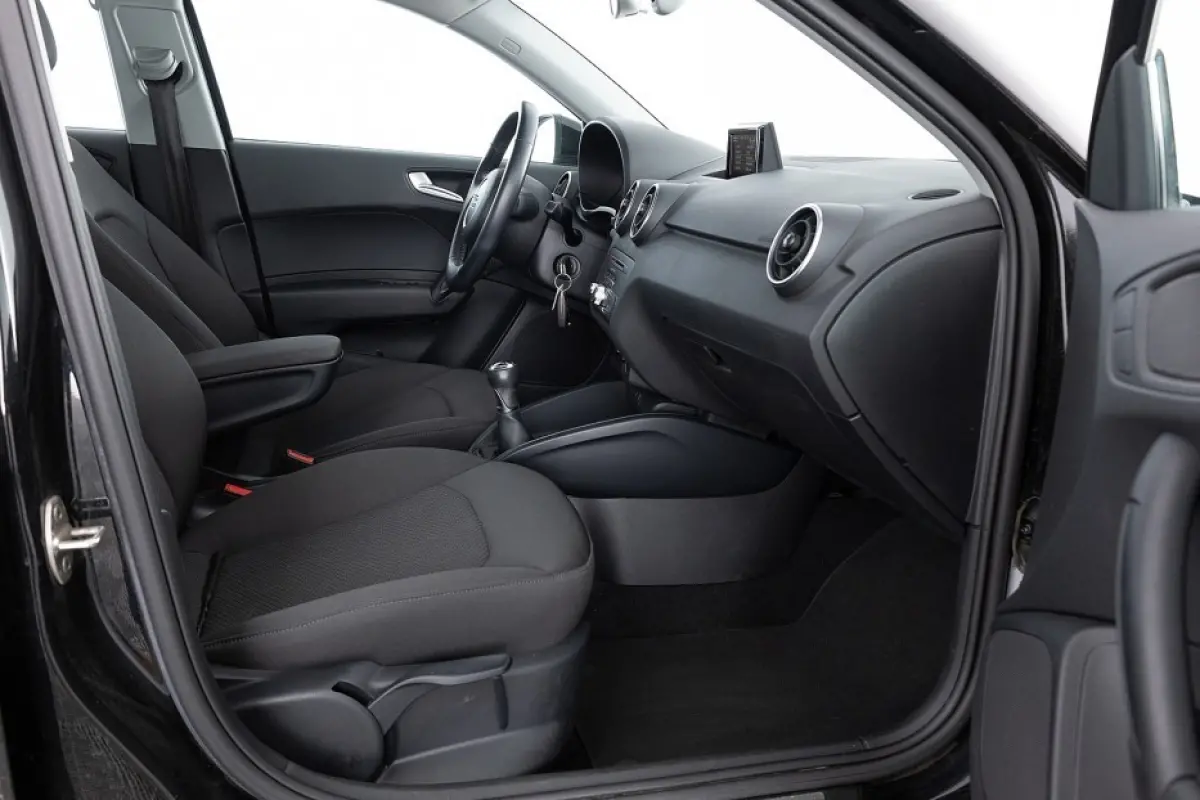 1.0 TFSI Pro Line 5-drs | NAVI | AIRCO | VELGEN