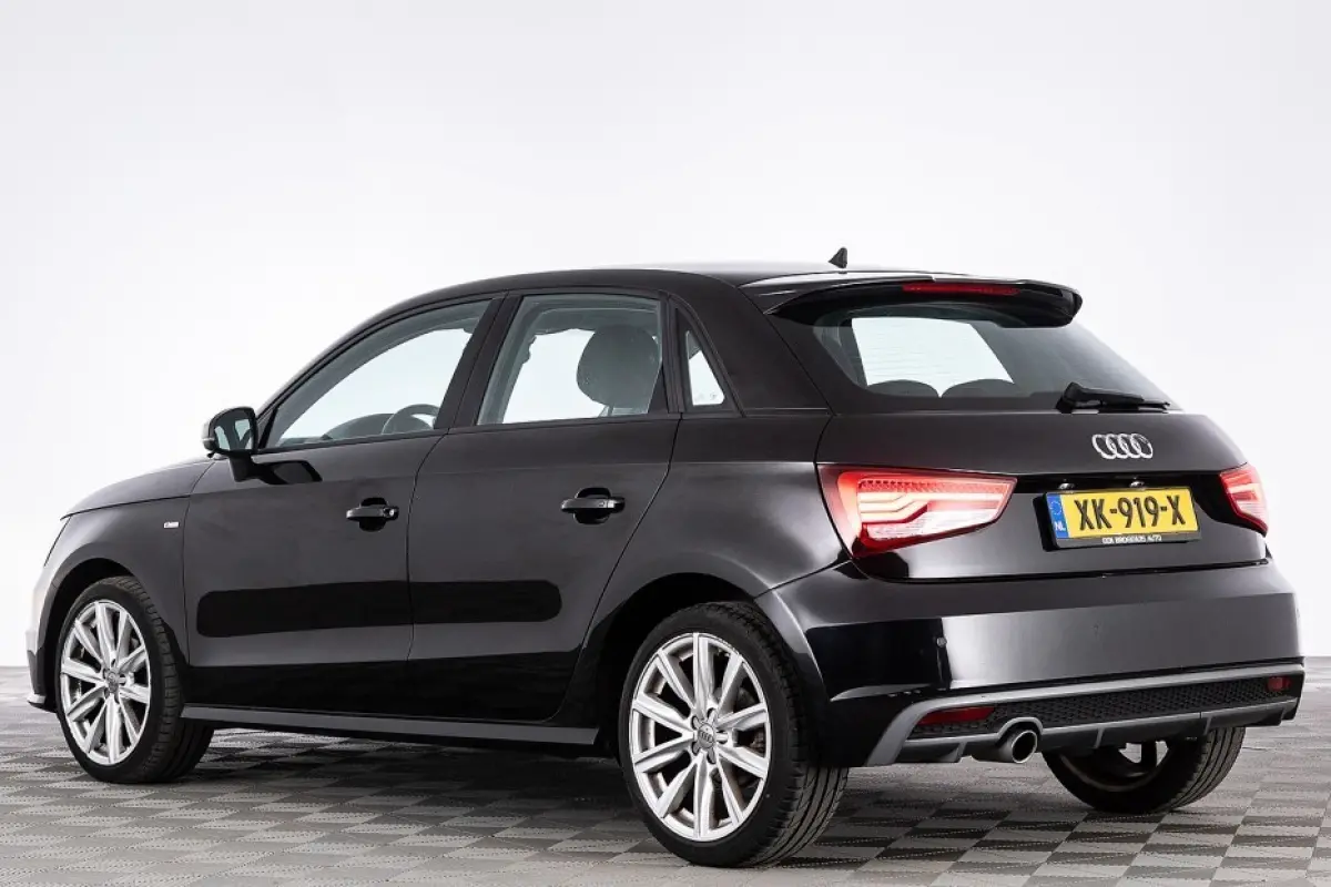 1.0 TFSI Pro Line 5-drs | NAVI | AIRCO | VELGEN