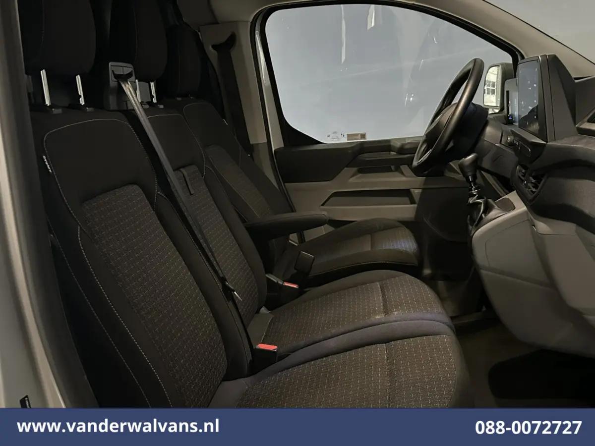 2.0 TDCI 136pk L1H1 Euro6 Airco | Navigatie | LED | Apple Carplay | Adaptieve Cruisecontrol | Leder Stuur Android Auto, Verwarmde voorruit, Stoelverwarming, Parkeersensoren, Bijrijdersbank, 