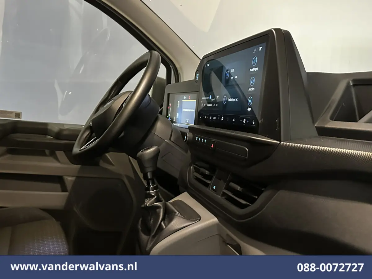 2.0 TDCI 136pk L1H1 Euro6 Airco | Navigatie | LED | Apple Carplay | Adaptieve Cruisecontrol | Leder Stuur Android Auto, Verwarmde voorruit, Stoelverwarming, Parkeersensoren, Bijrijdersbank, 