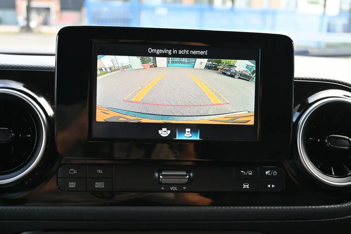 110 CDI L1 Pro MBUX navigatie met camera, Bumpers in kleur, Etc.