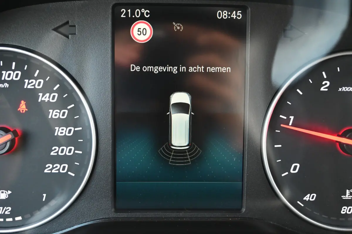 110 CDI L1 Pro MBUX navigatie met camera, Bumpers in kleur, Etc.