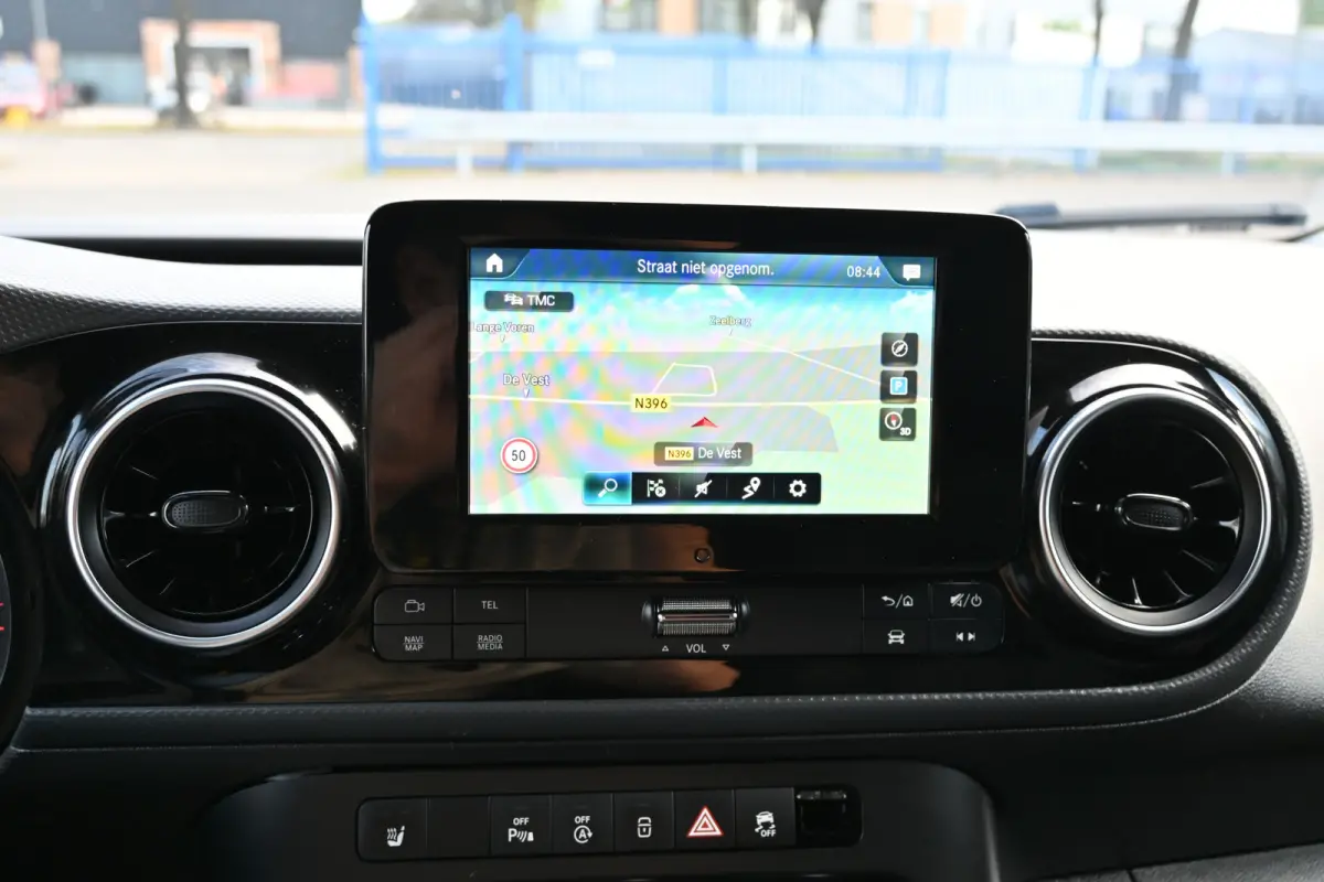 110 CDI L1 Pro MBUX navigatie met camera, Bumpers in kleur, Etc.