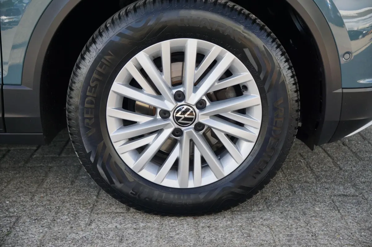 1.0 TSI 110pk Life | Trekhaak | Navigatie | Climatronic