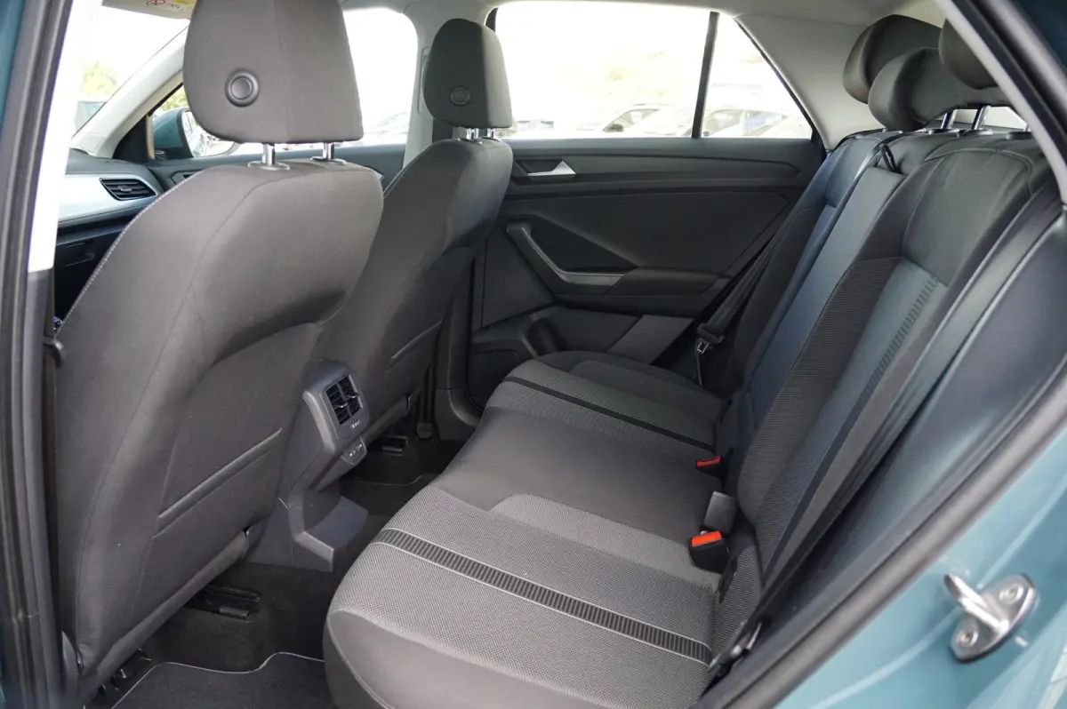 1.0 TSI 110pk Life | Trekhaak | Navigatie | Climatronic