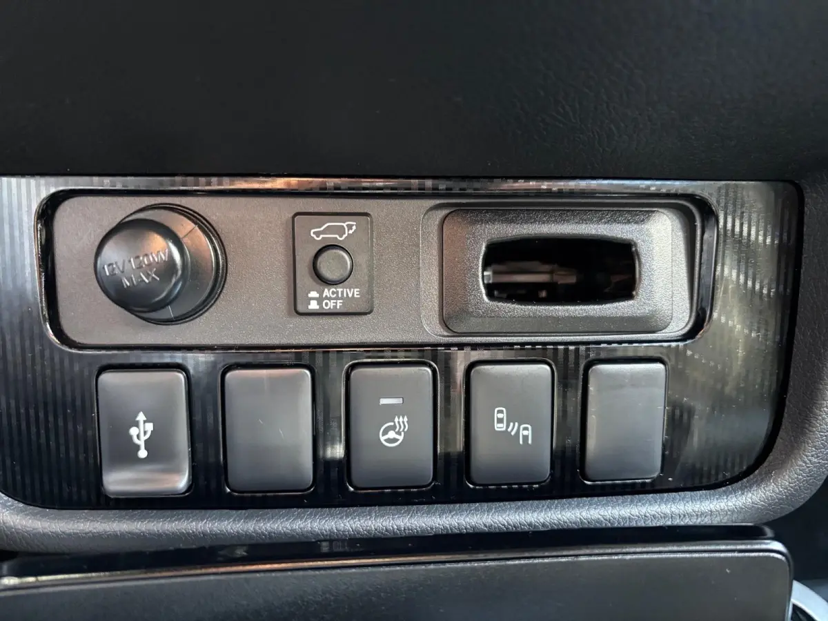 2.4 PHEV Instyle | Trekhaak | Leder | Schuif-kantel dak | Rondom camera | Elektrisch. Achterklep | Stoel en stuurverwarming | Set winterwielen |