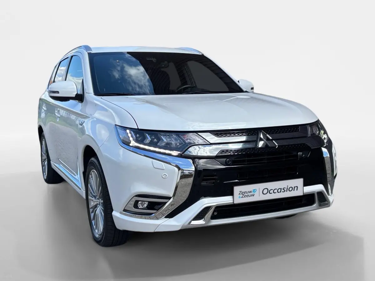 2.4 PHEV Instyle | Trekhaak | Leder | Schuif-kantel dak | Rondom camera | Elektrisch. Achterklep | Stoel en stuurverwarming | Set winterwielen |