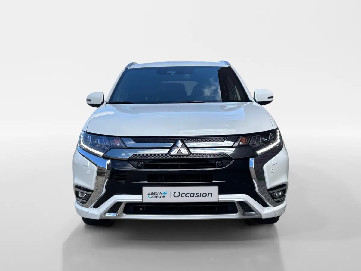 2.4 PHEV Instyle | Trekhaak | Leder | Schuif-kantel dak | Rondom camera | Elektrisch. Achterklep | Stoel en stuurverwarming | Set winterwielen |