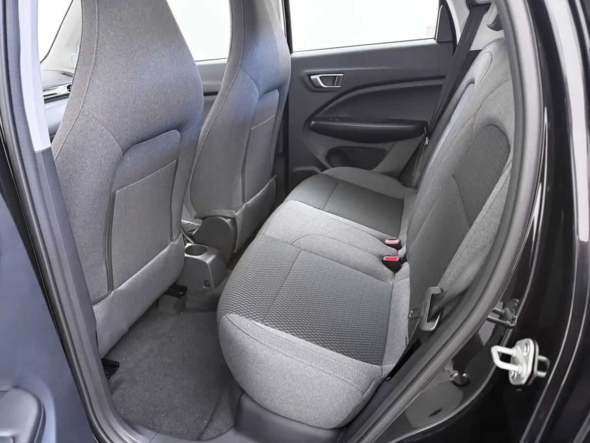 Design 37.3 kWh | €1500,- korting !! | Vanaf €259,- Private Lease per maand ! | Achteruitrijcamera | Cruise control adaptief | Dodehoek detectie