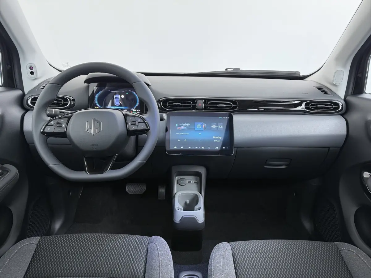 Design 37.3 kWh | €2500,- korting !! | Vanaf €259,- Private Lease per maand ! | Achteruitrijcamera | Cruise control adaptief | Dodehoek detectie