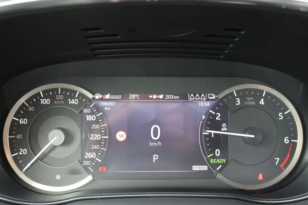 1.5 P300e AWD R-Dynamic HSE Black Optiek | panoramadak | head-up | adap. cruise | camera | elek. trekhaak | leder