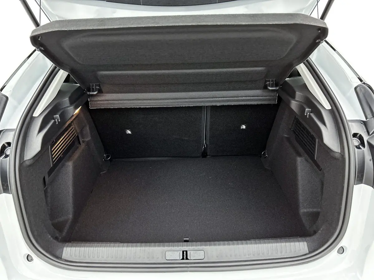 Business 156pk Extended range 54 kWh | DEMO DEAL | Navigatie | Carplay / Android Auto | Verwarmbare Voorstoelen | Camera | Snel Rijden |