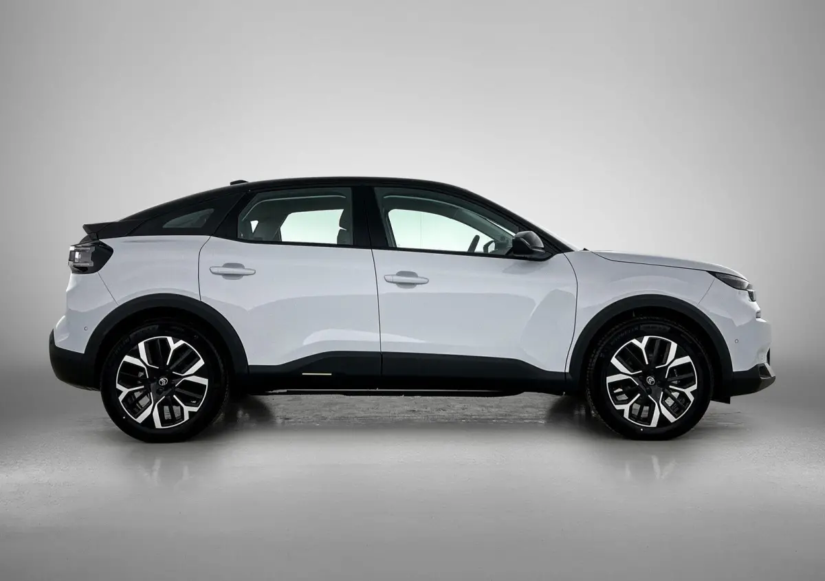 Business 156pk Extended range 54 kWh | DEMO DEAL | Navigatie | Carplay / Android Auto | Verwarmbare Voorstoelen | Camera | Snel Rijden |