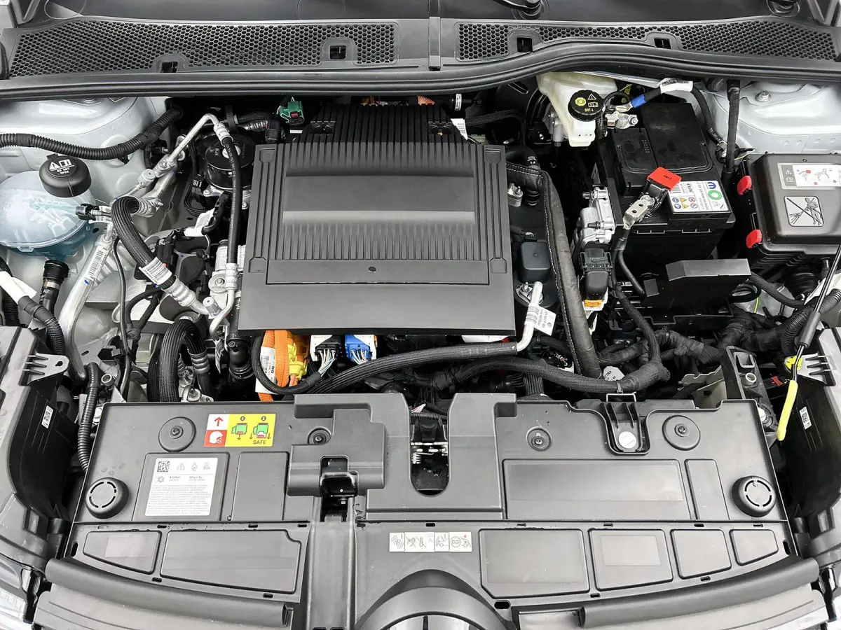 Business 156pk Extended range 54 kWh | DEMO DEAL | Navigatie | Carplay / Android Auto | Verwarmbare Voorstoelen | Camera | Snel Rijden |