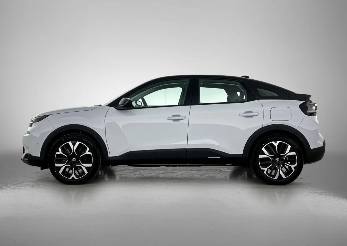 Business 156pk Extended range 54 kWh | DEMO DEAL | Navigatie | Carplay / Android Auto | Verwarmbare Voorstoelen | Camera | Snel Rijden |