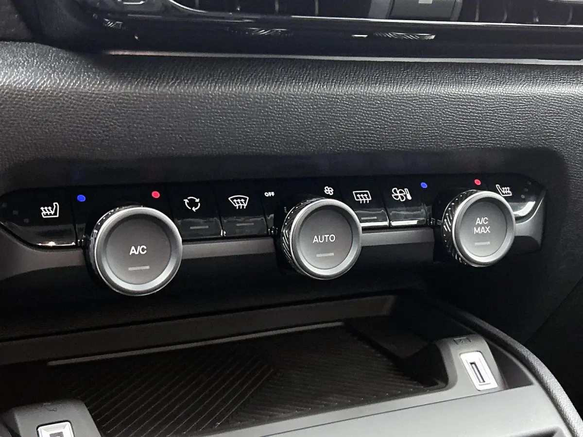 Business 156pk Extended range 54 kWh | DEMO DEAL | Navigatie | Carplay / Android Auto | Verwarmbare Voorstoelen | Camera | Snel Rijden |
