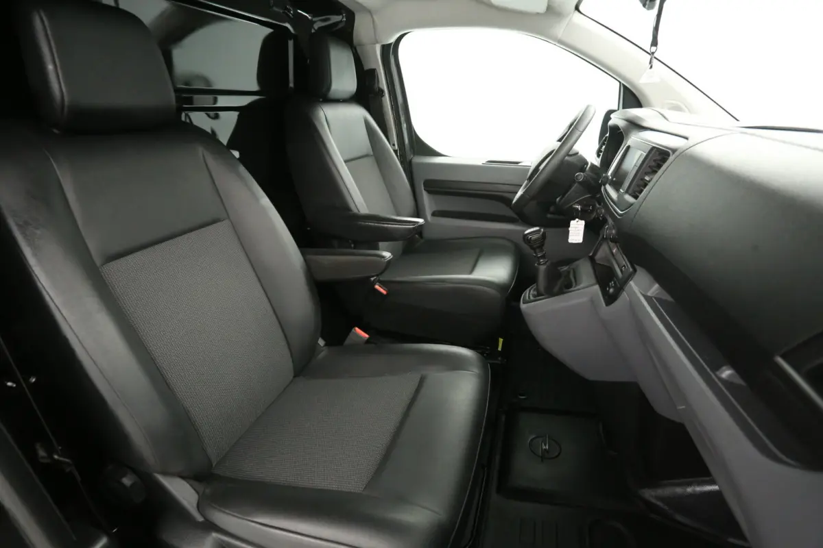 1.5 CDTI L2H1 | Airco | Camera | Cruise | Trekhaak | Carplay | Navi | Parkeersens.